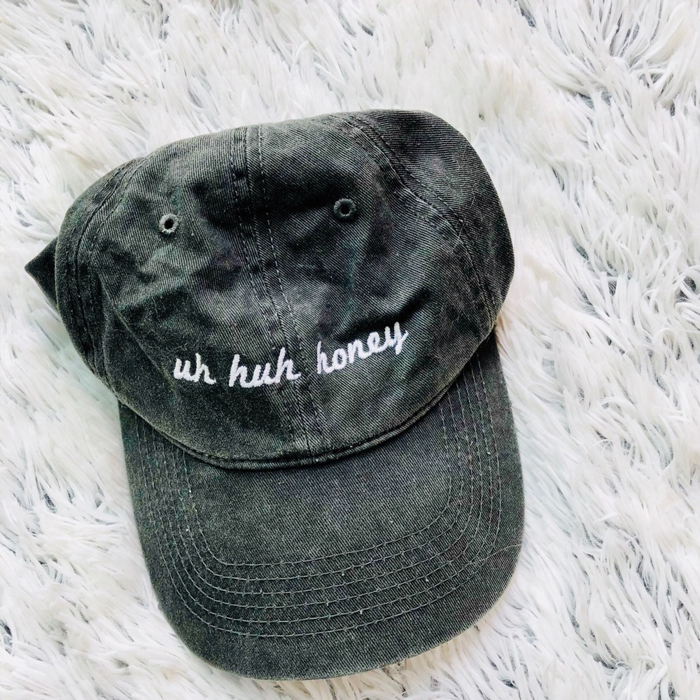 ⭐️Brandy Melville Hat⭐️